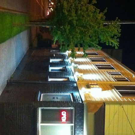 Economy Inn พอร์ตแลนด์ ภายนอก รูปภาพ